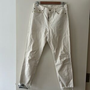 Levi’s cream jeans - mid rise; size 29